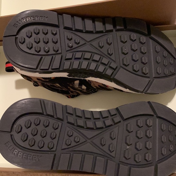 Burberry shoes | leopard print union sneakers | low top sneakers - Picture 5 of 8